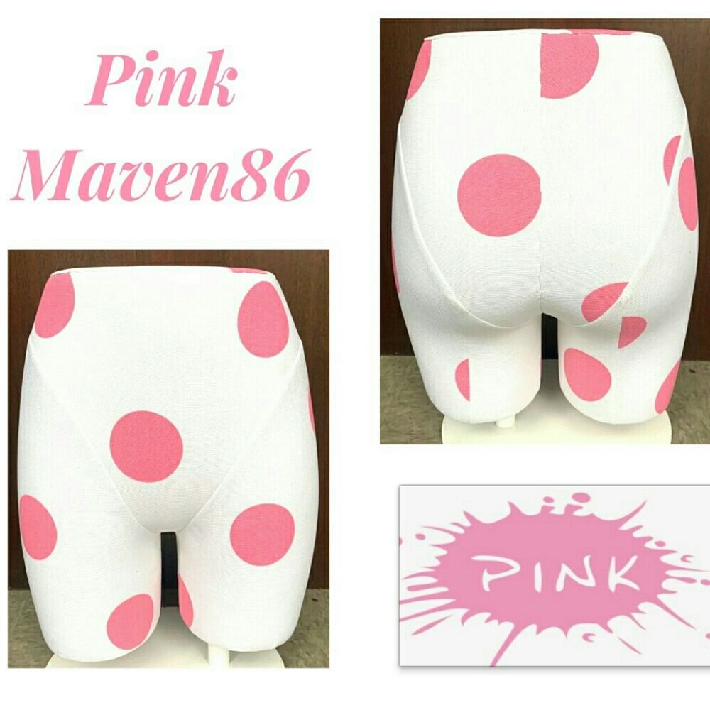 💕VS Pink Manniquin